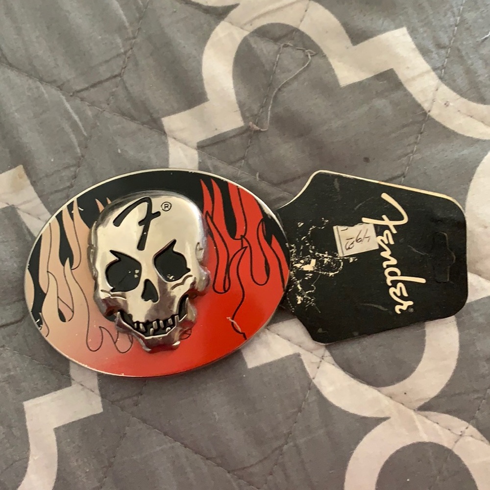 Fender skull belt buckle